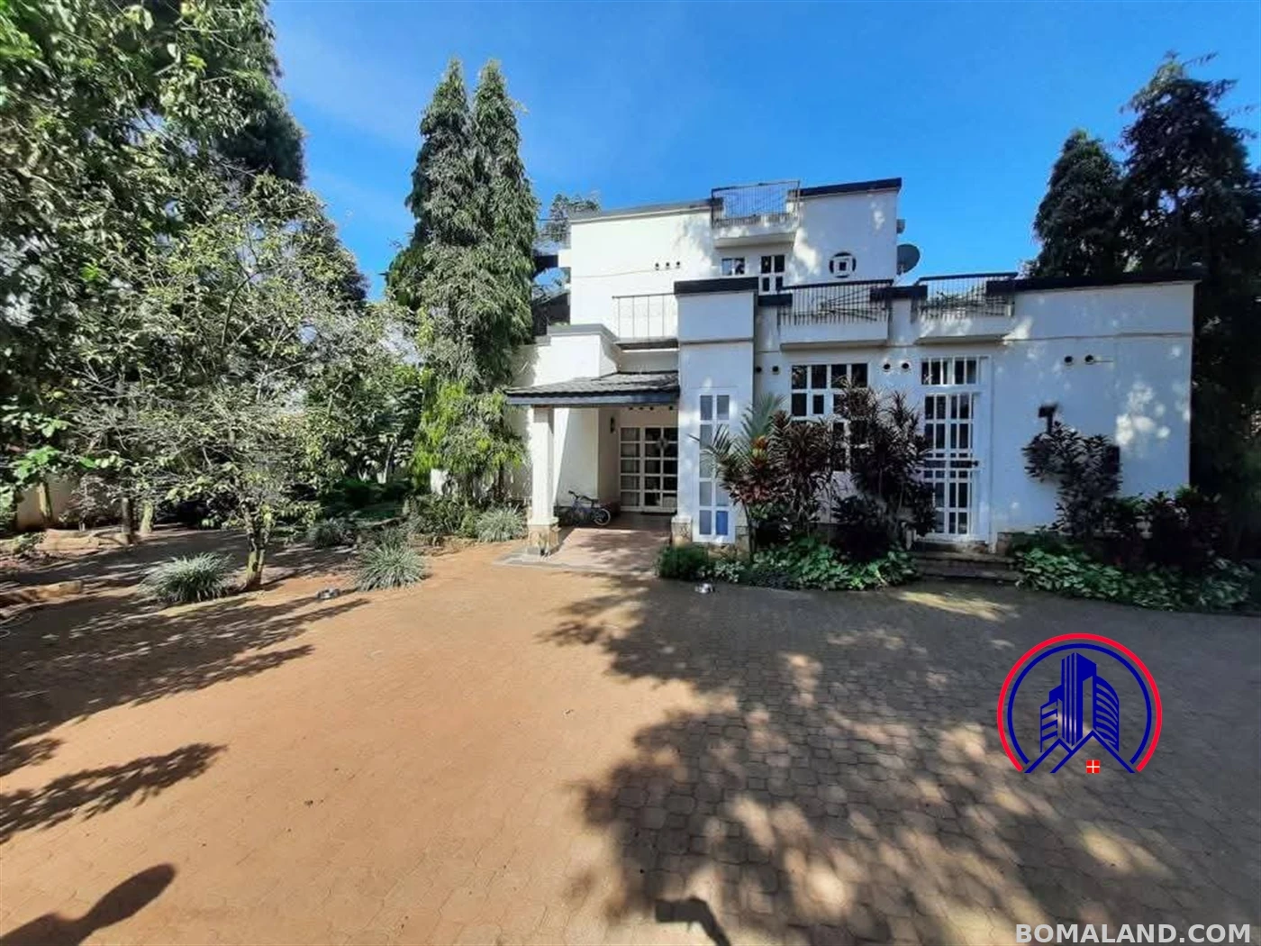 4 bedroom Storeyed house for rent in Bbunga Kampala Uganda