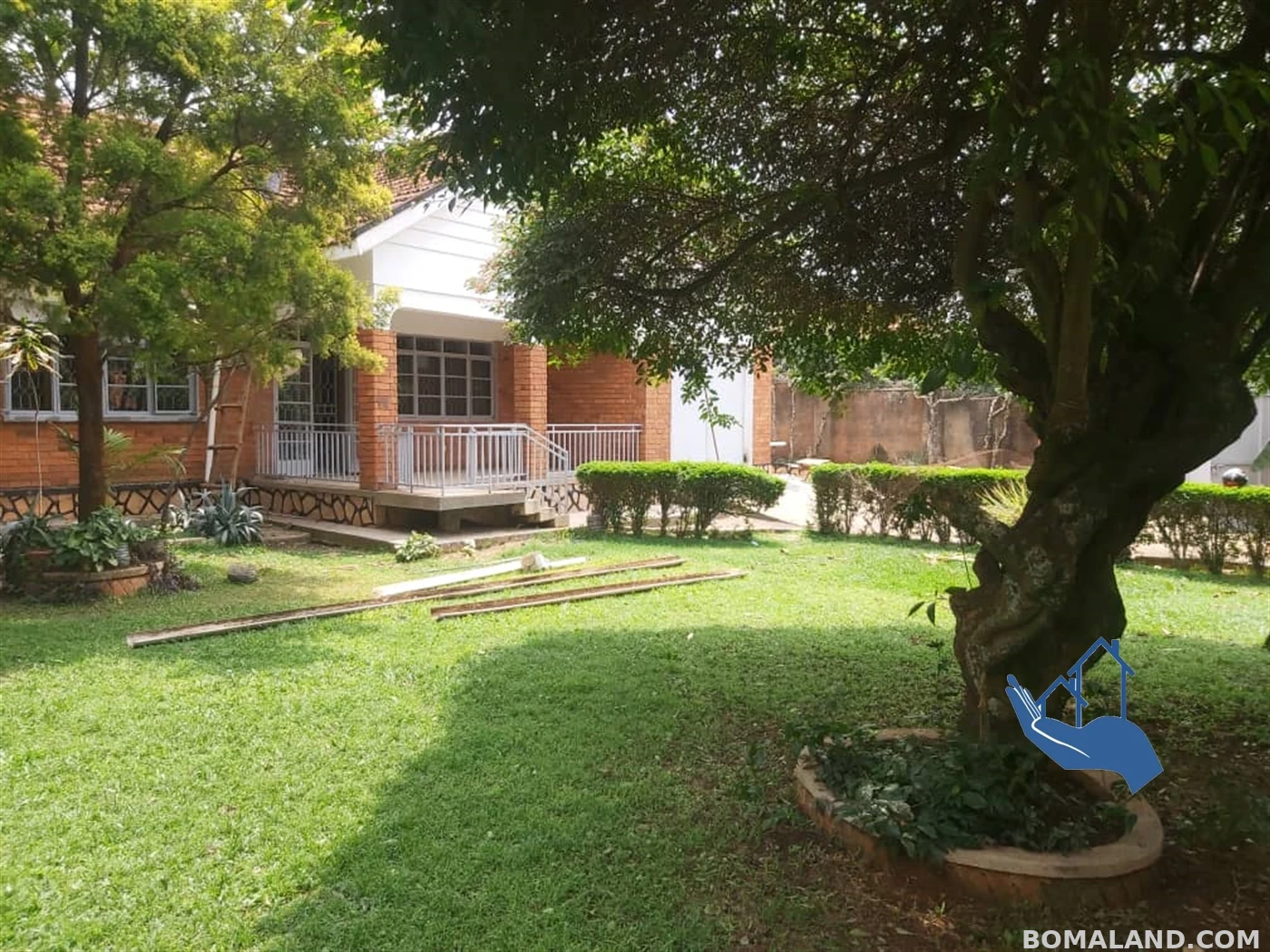 4 bedroom Bungalow for rent in Muyenga Kampala Uganda