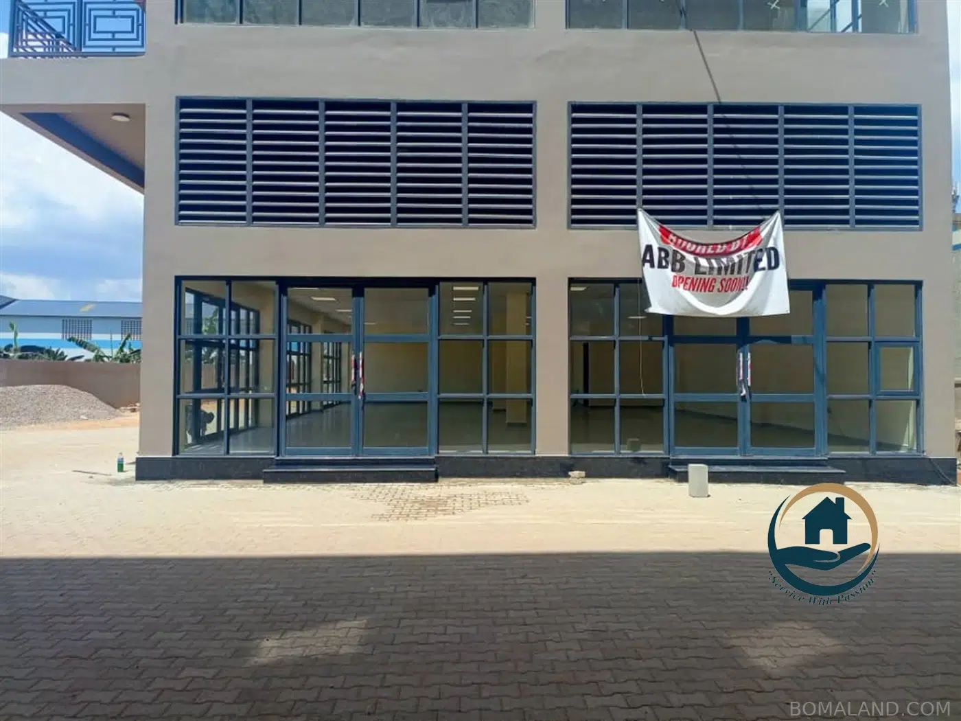 Warehouse for rent in Bugoloobi Kampala Uganda