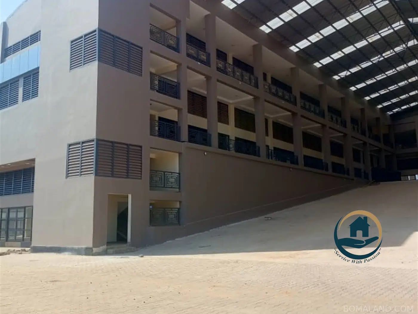Warehouse for rent in Bugoloobi Kampala Uganda