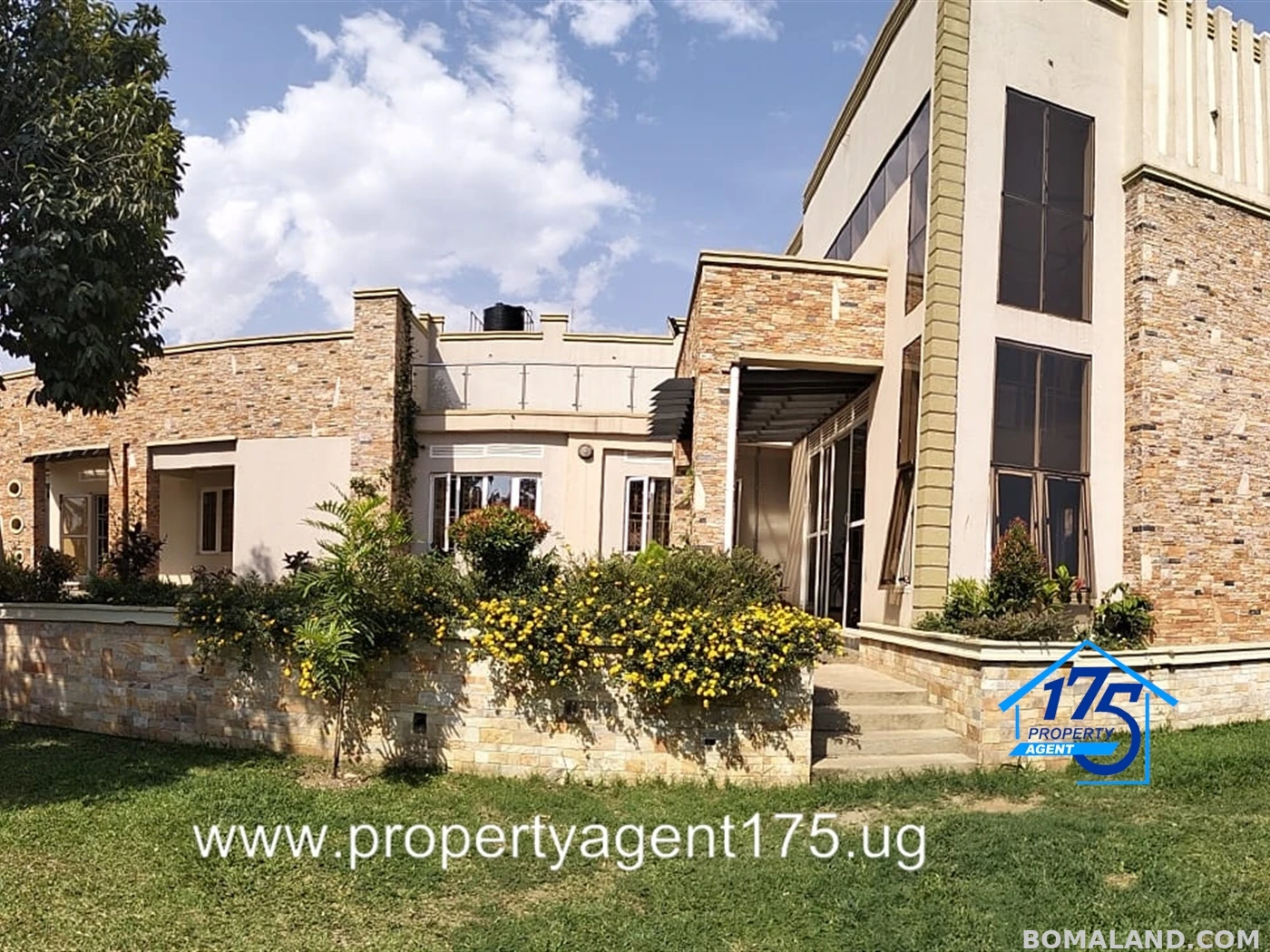 5 bedroom Duplex for sale in Kisaasi Kampala Uganda