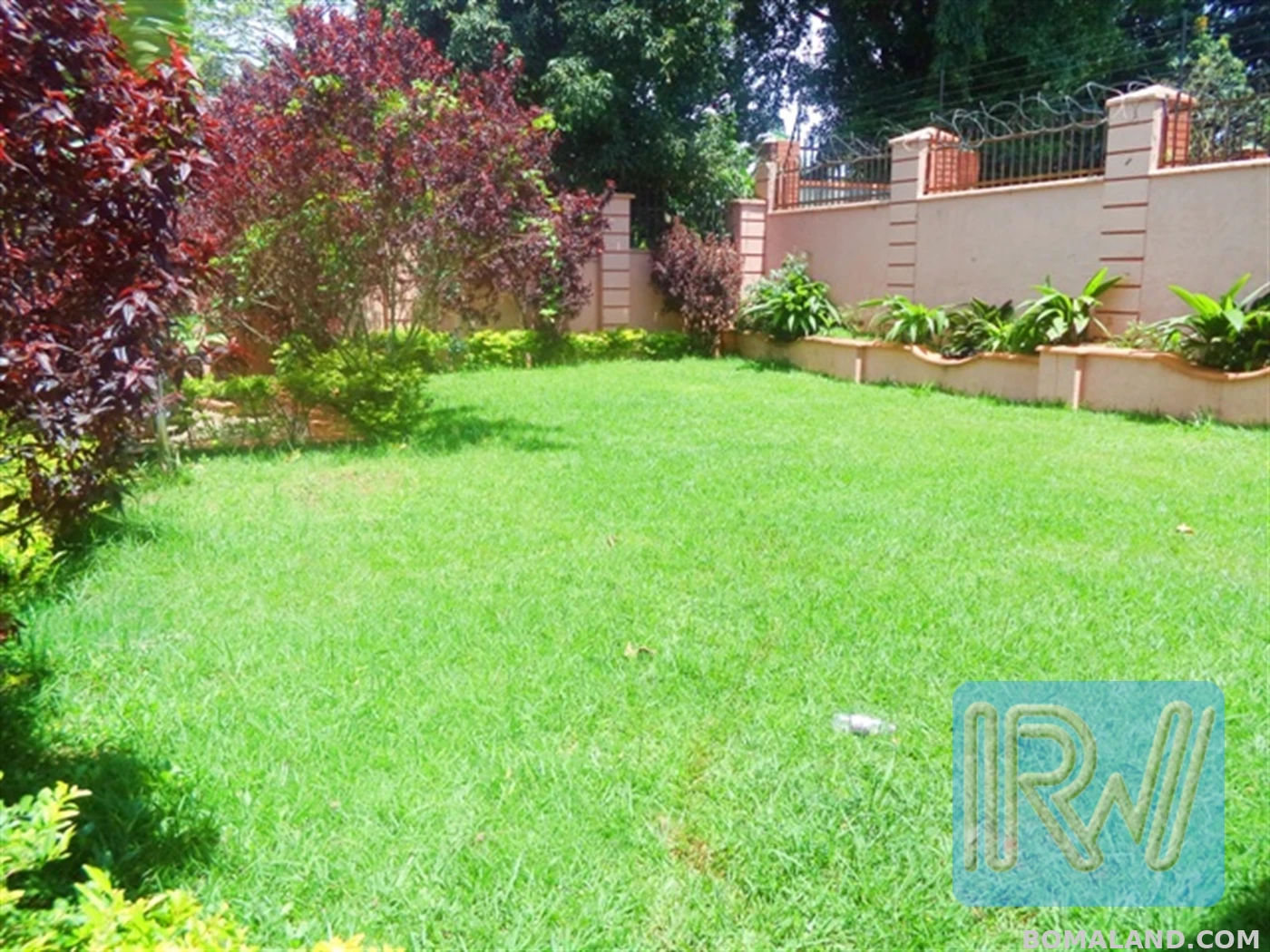 5 bedroom Storeyed house for sale in Entebbe Wakiso Uganda