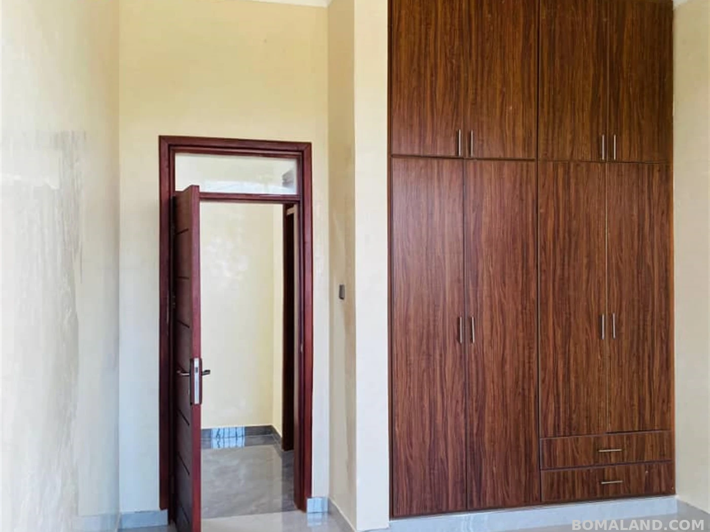 5 bedroom Mansion for sale in Kitende Wakiso Uganda