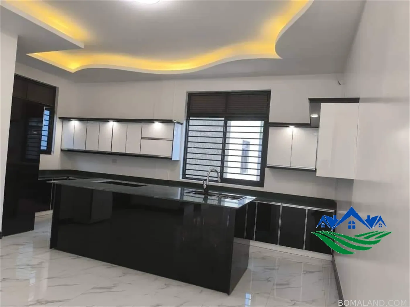 5 bedroom Mansion for sale in Buwaate Wakiso Uganda