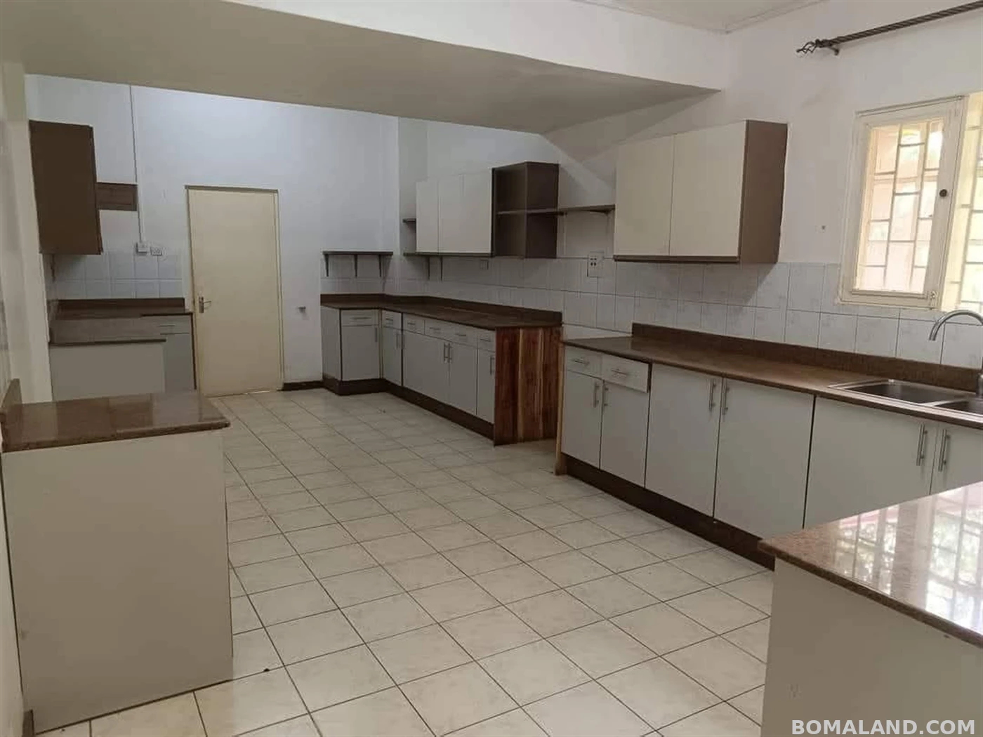 4 bedroom Bungalow for sale in Kololo Kampala Uganda