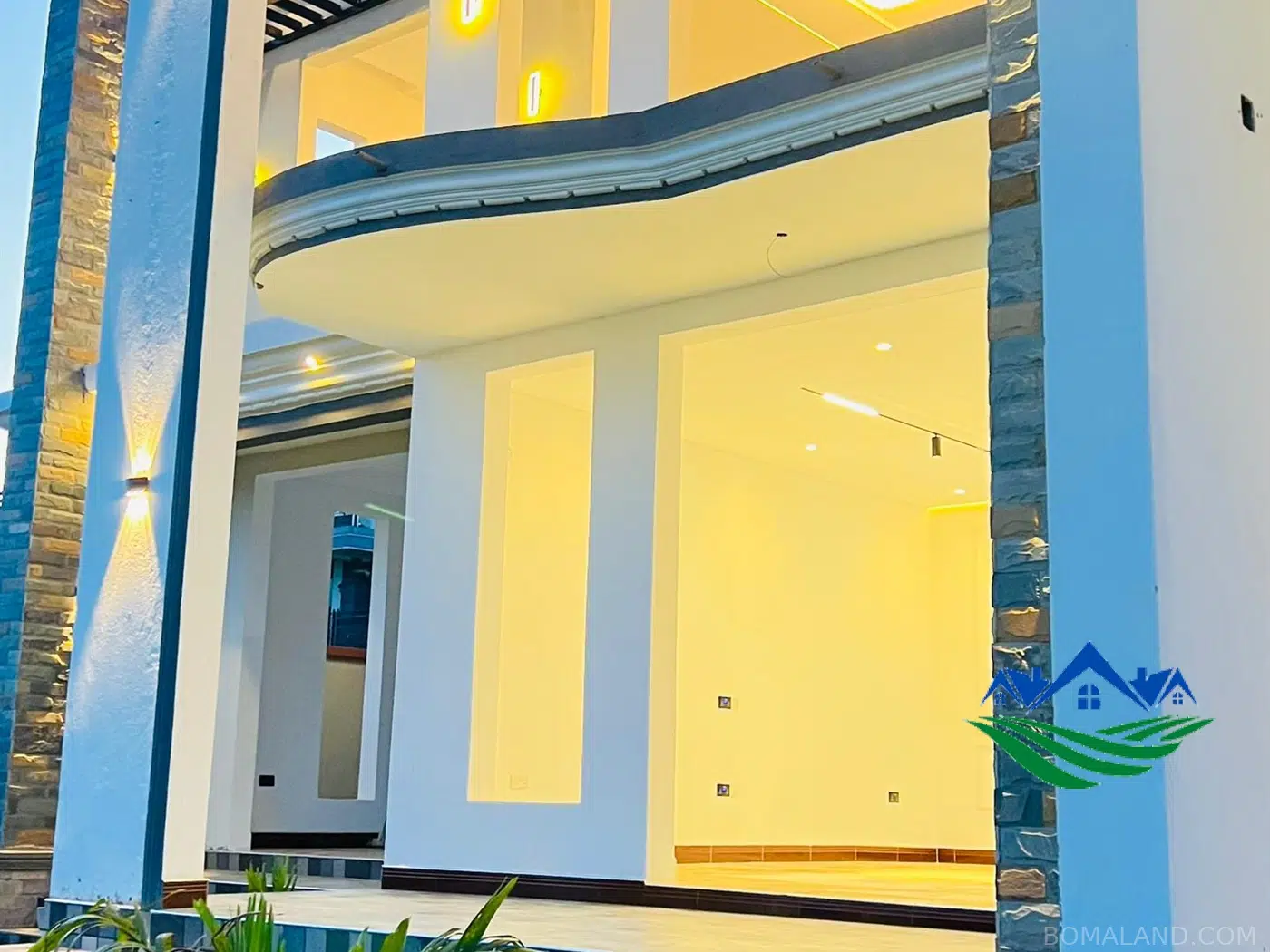 6 bedroom Mansion for sale in Kigo Wakiso Uganda