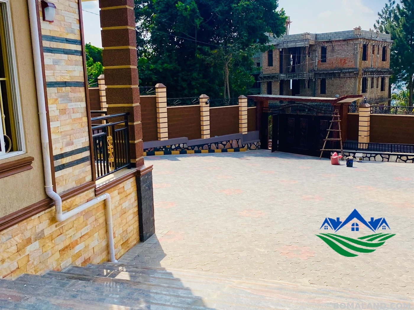 7 bedroom Mansion for sale in Bwebajja Wakiso Uganda