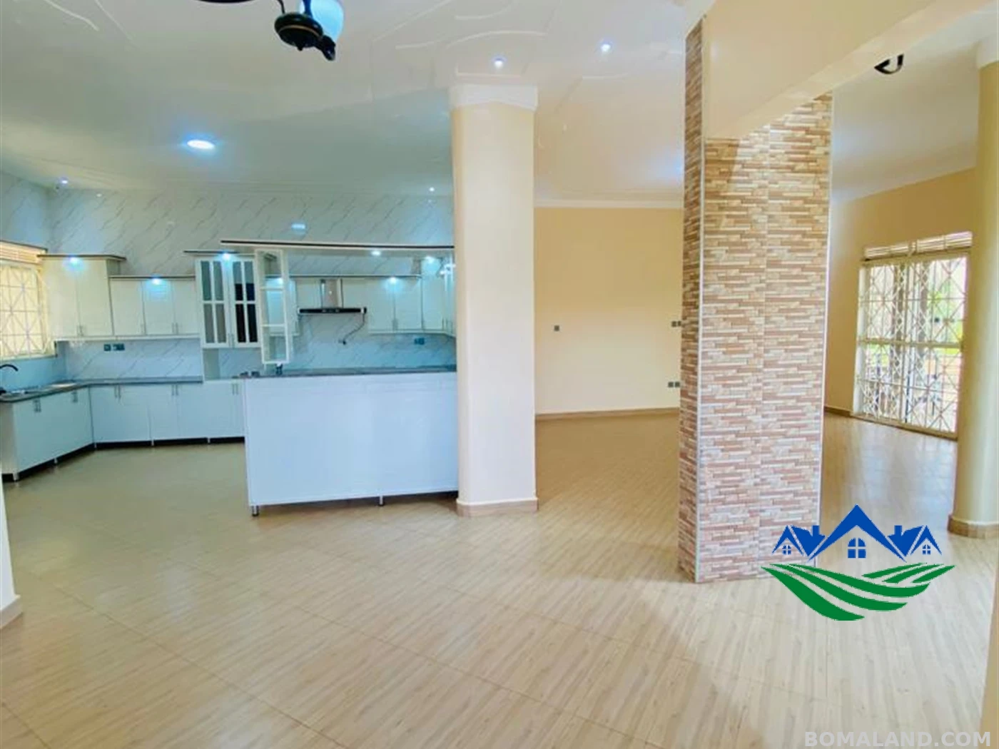 3 bedroom Storeyed house for sale in Bwebajja Wakiso Uganda