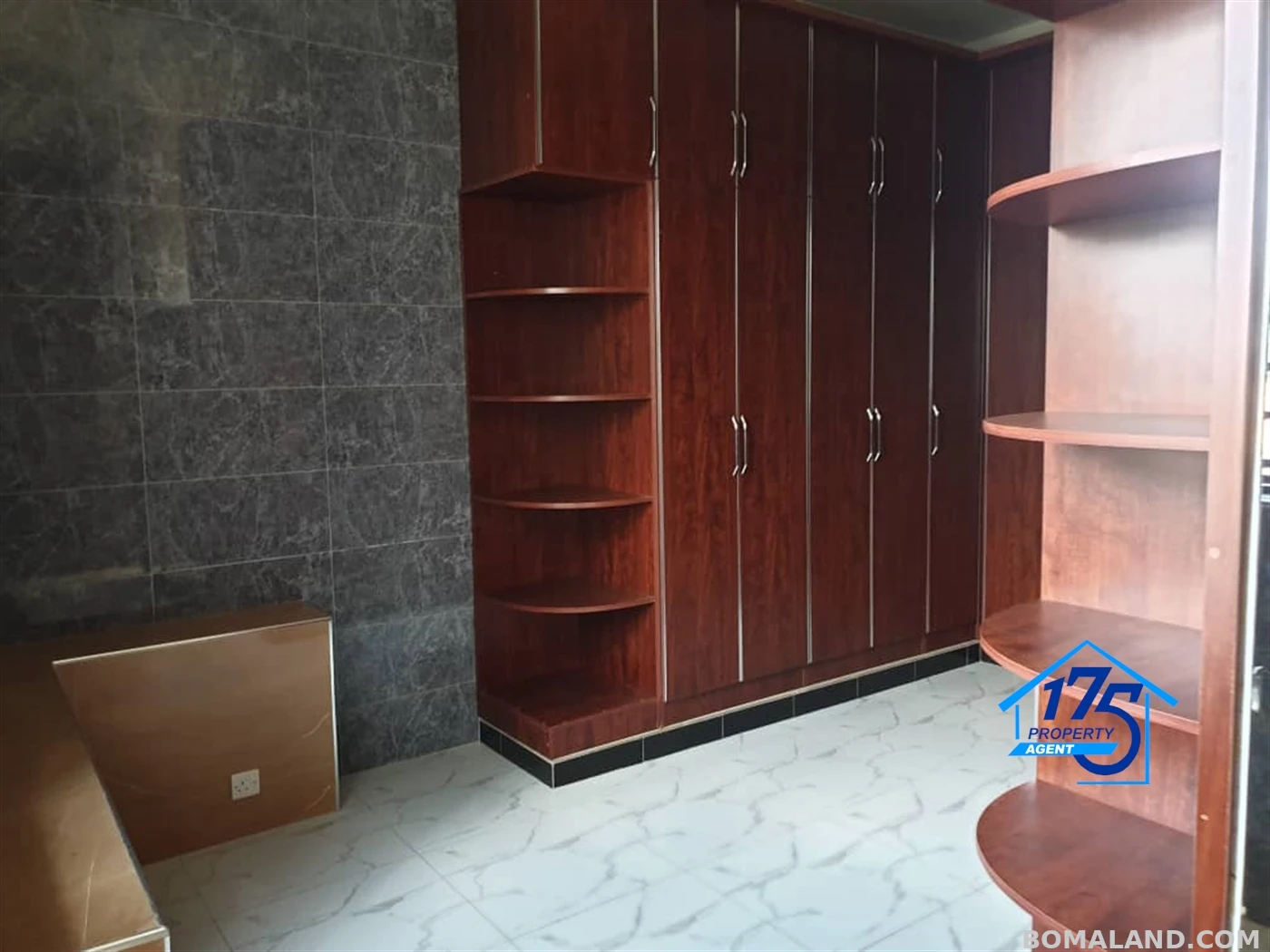 5 bedroom Duplex for sale in Najjera Wakiso Uganda