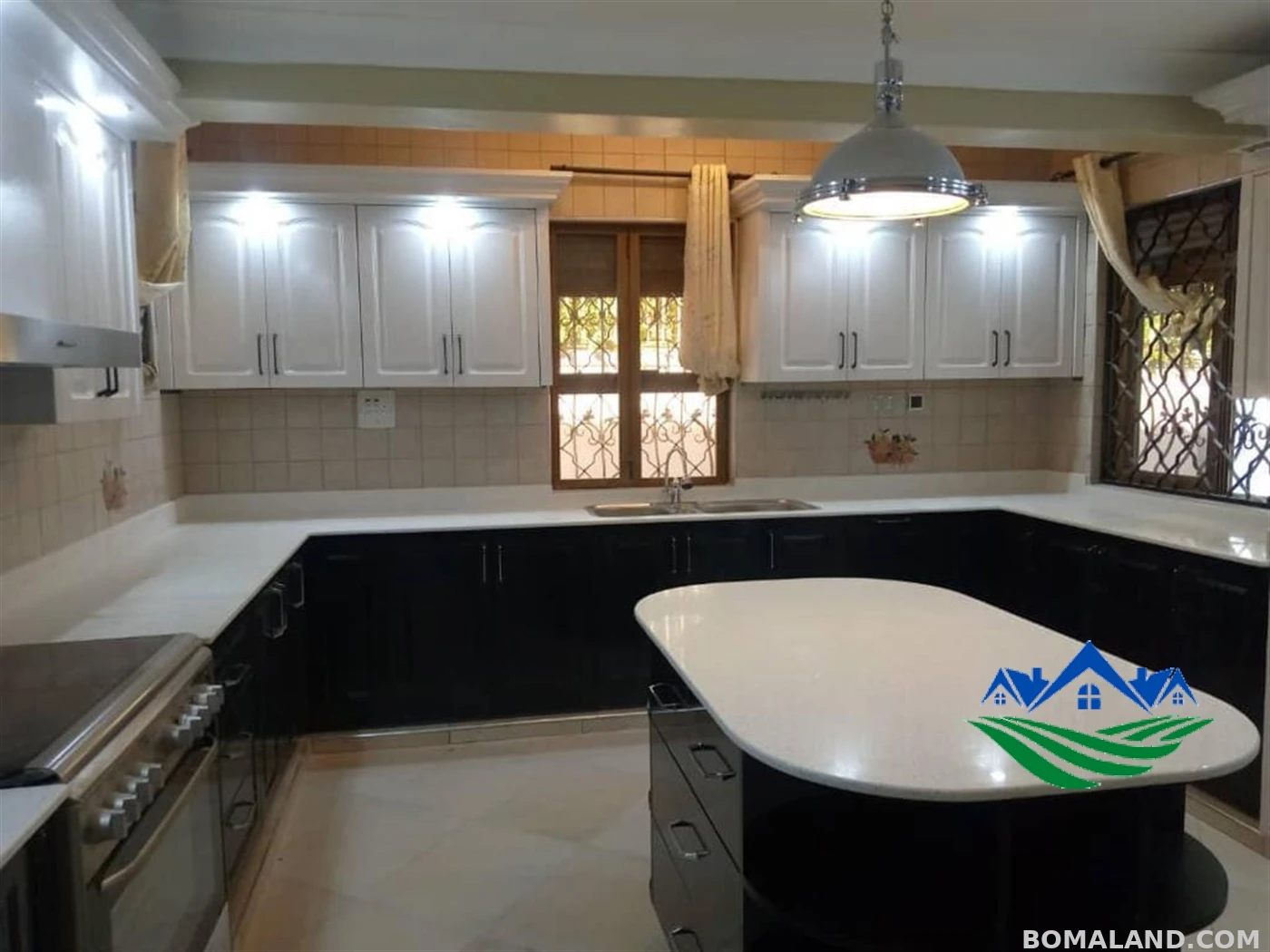 7 bedroom Mansion for sale in Entebbe Wakiso Uganda