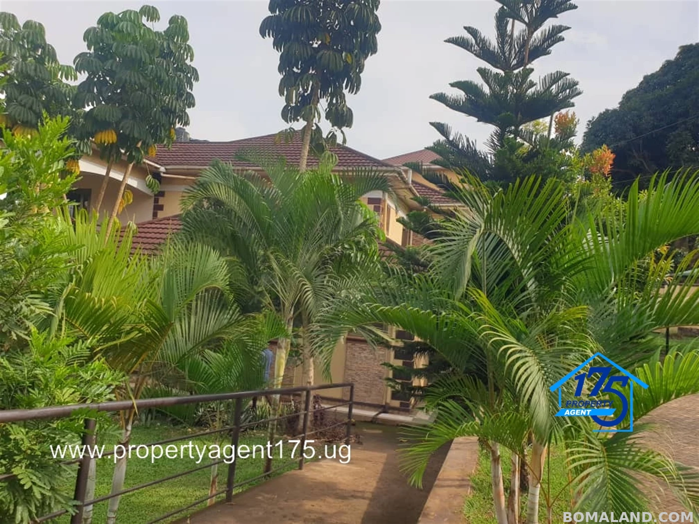 6 bedroom Duplex for sale in Najjera Wakiso Uganda
