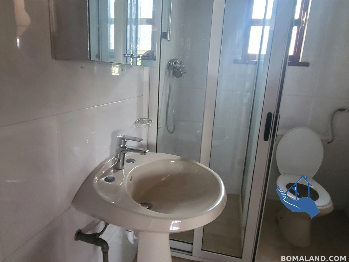 4 bedroom Mansion for rent in Muyenga Kampala Uganda