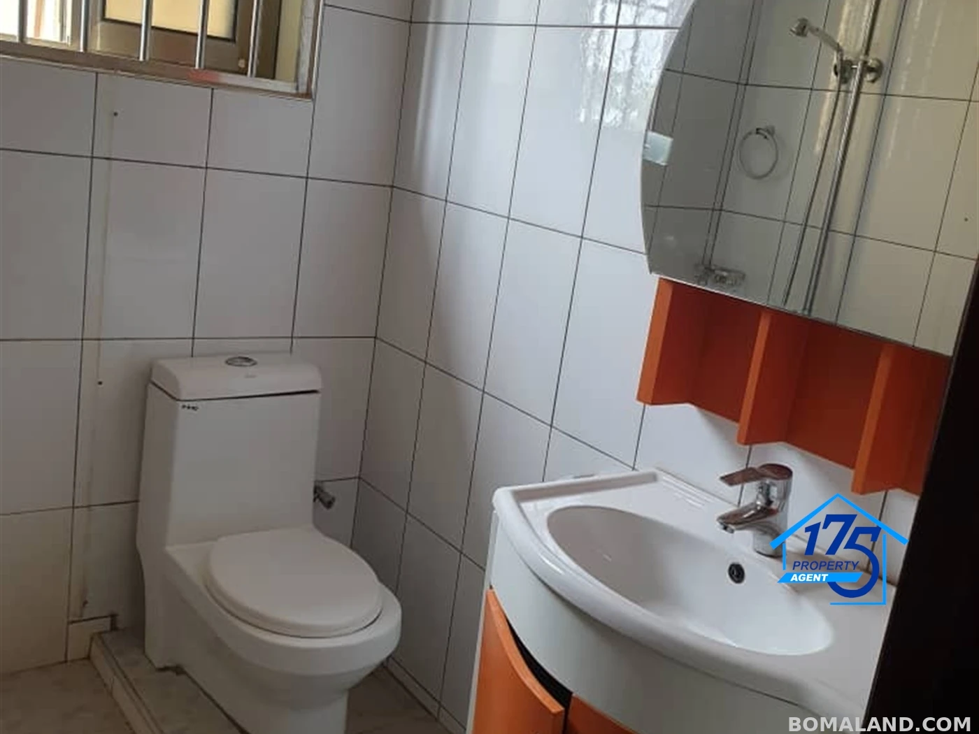 6 bedroom Duplex for sale in Najjera Wakiso Uganda