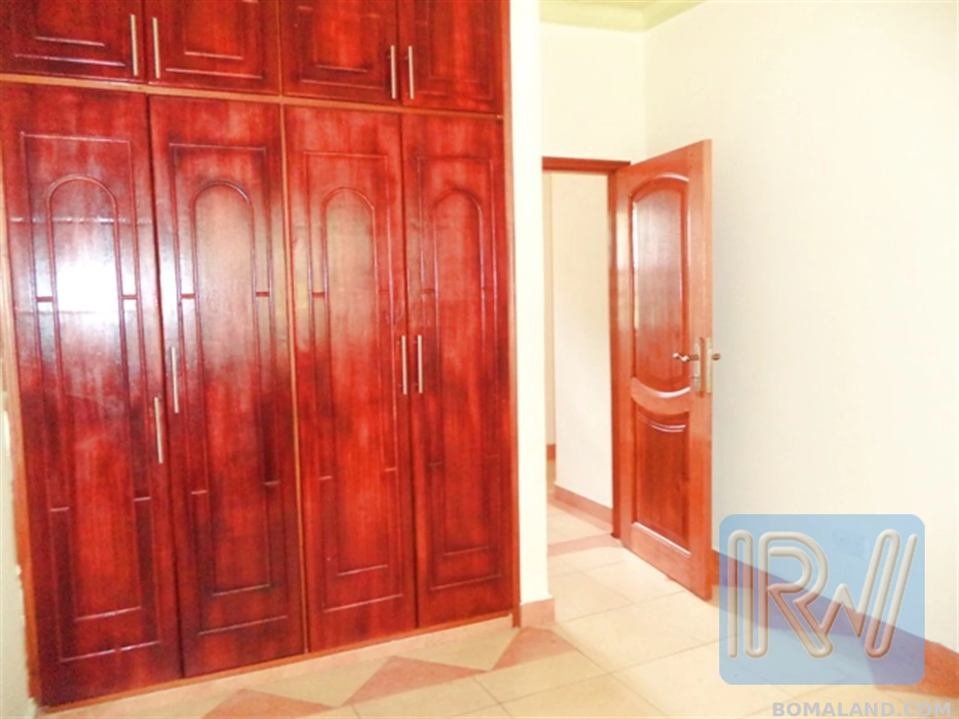 5 bedroom Storeyed house for sale in Entebbe Wakiso Uganda