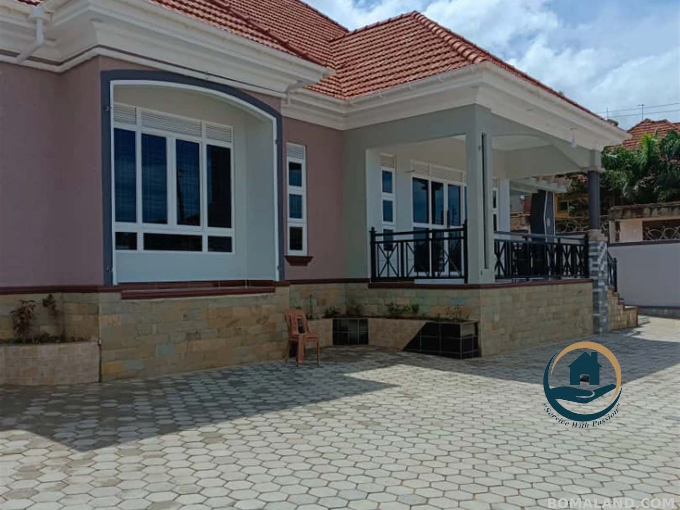 5 bedroom Bungalow for sale in Kitende Wakiso Uganda