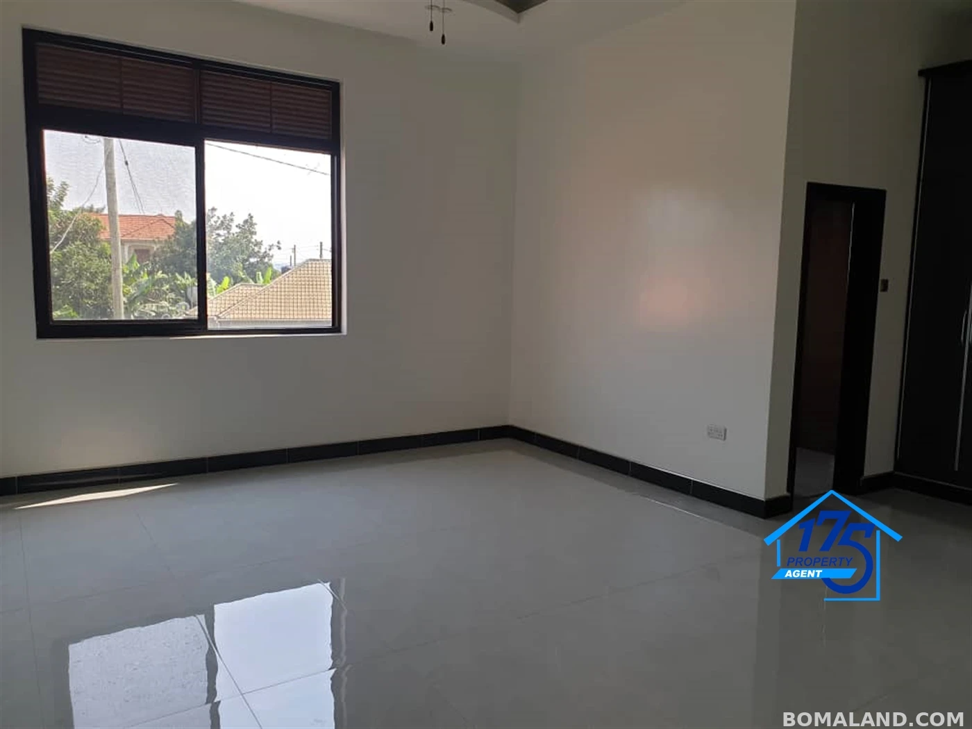 5 bedroom Duplex for sale in Najjera Wakiso Uganda