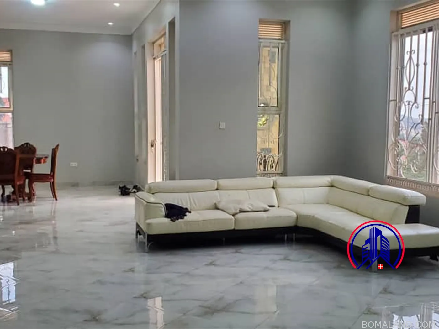 6 bedroom Storeyed house for sale in Kajjansi Wakiso Uganda