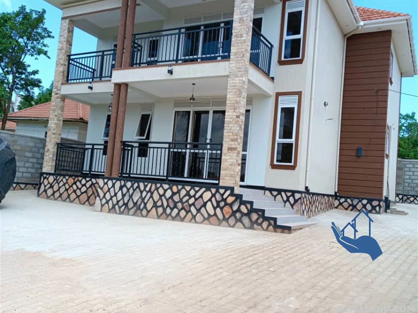 4 bedroom Mansion for sale in Kitende Wakiso Uganda