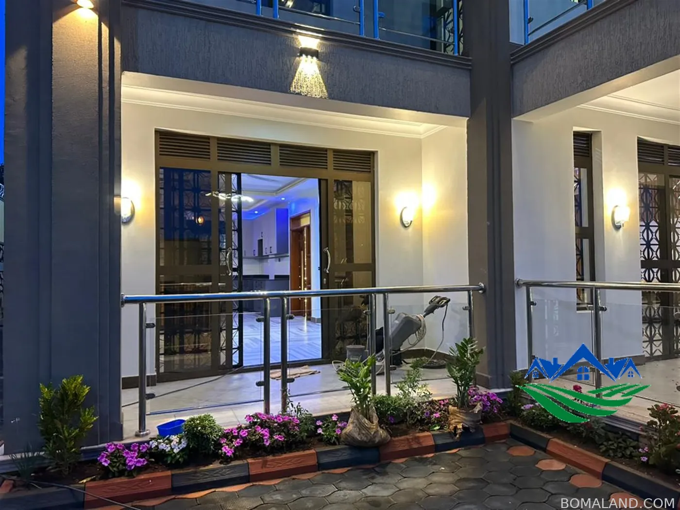 5 bedroom Mansion for sale in Bwebajja Wakiso Uganda