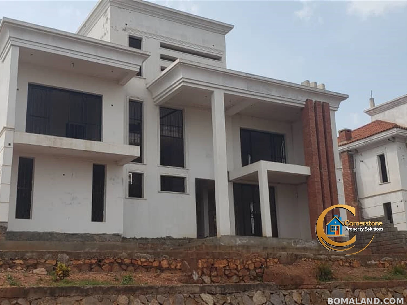 8 bedroom Storeyed house for sale in Lubowa Wakiso Uganda