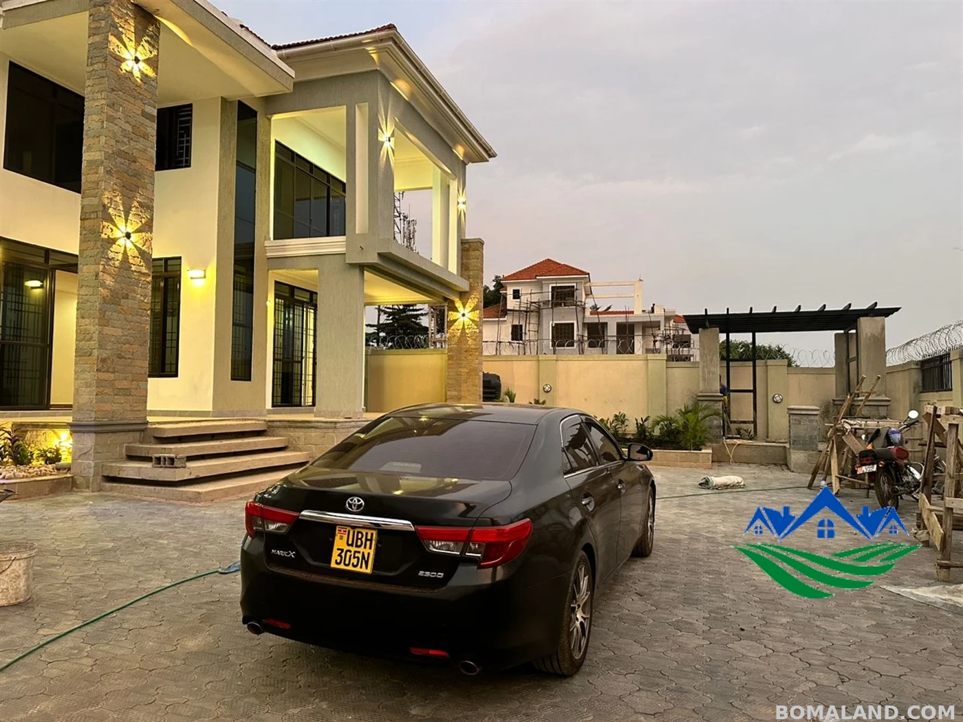6 bedroom Villa for sale in Kyanja Kampala Uganda