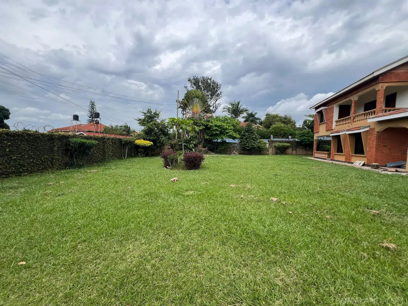 4 bedroom Storeyed house for sale in Bbunga Kampala Uganda