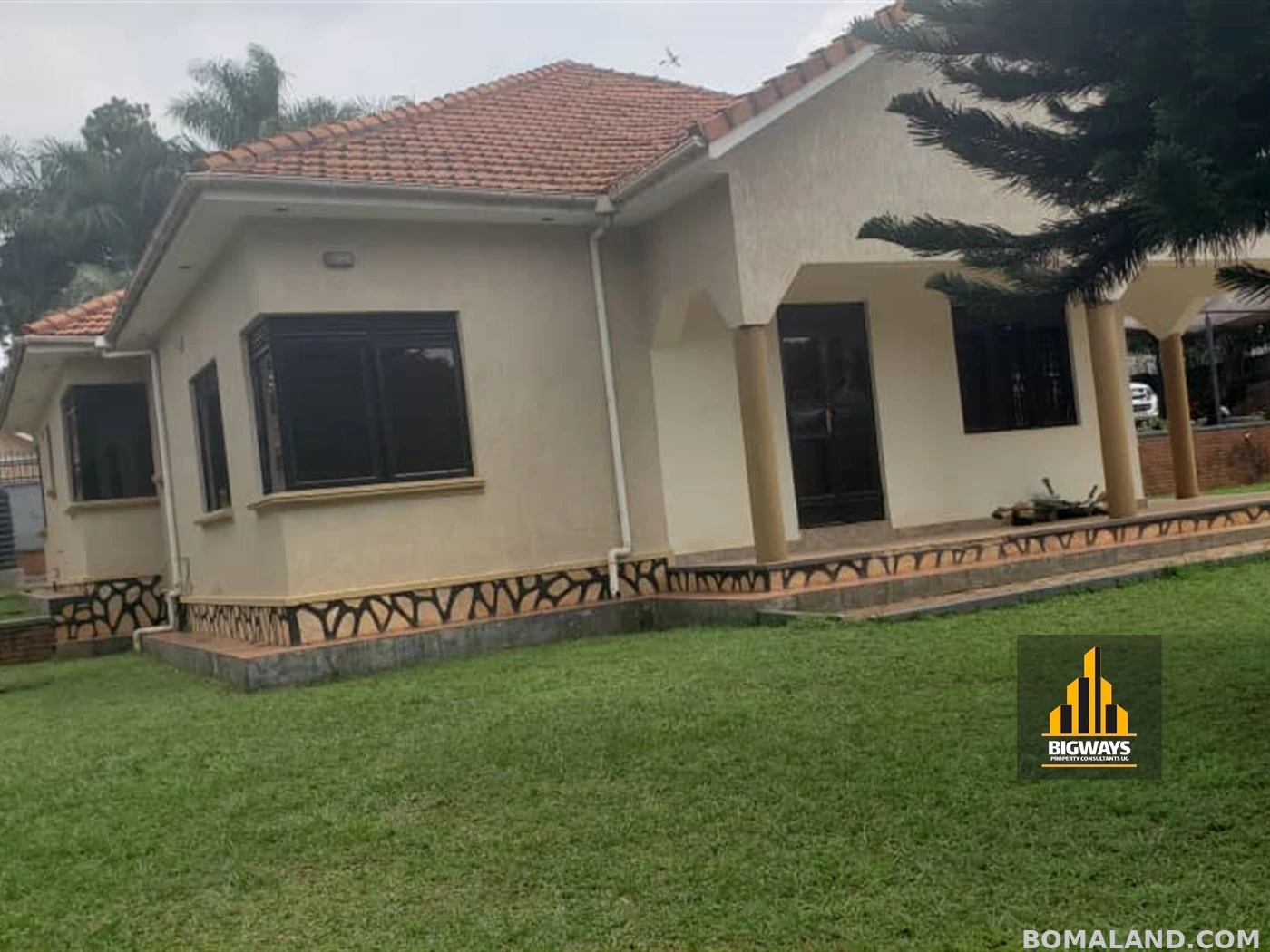 4 bedroom Bungalow for sale in Lubowa Wakiso Uganda