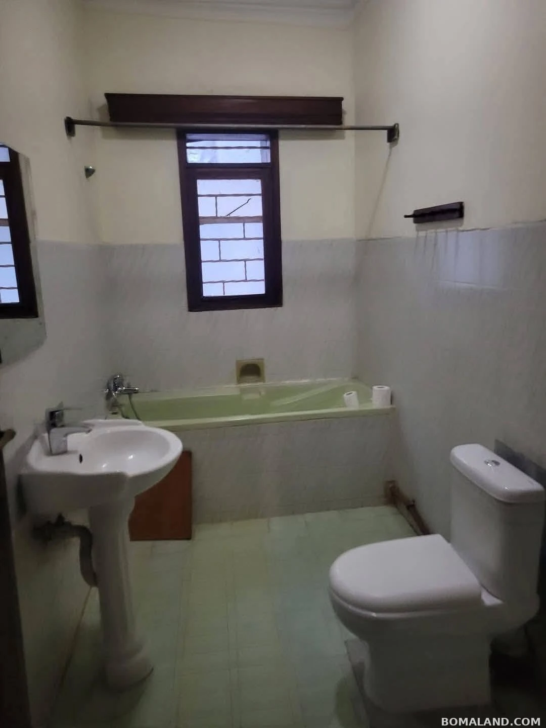 4 bedroom Bungalow for rent in Muyenga Kampala Uganda
