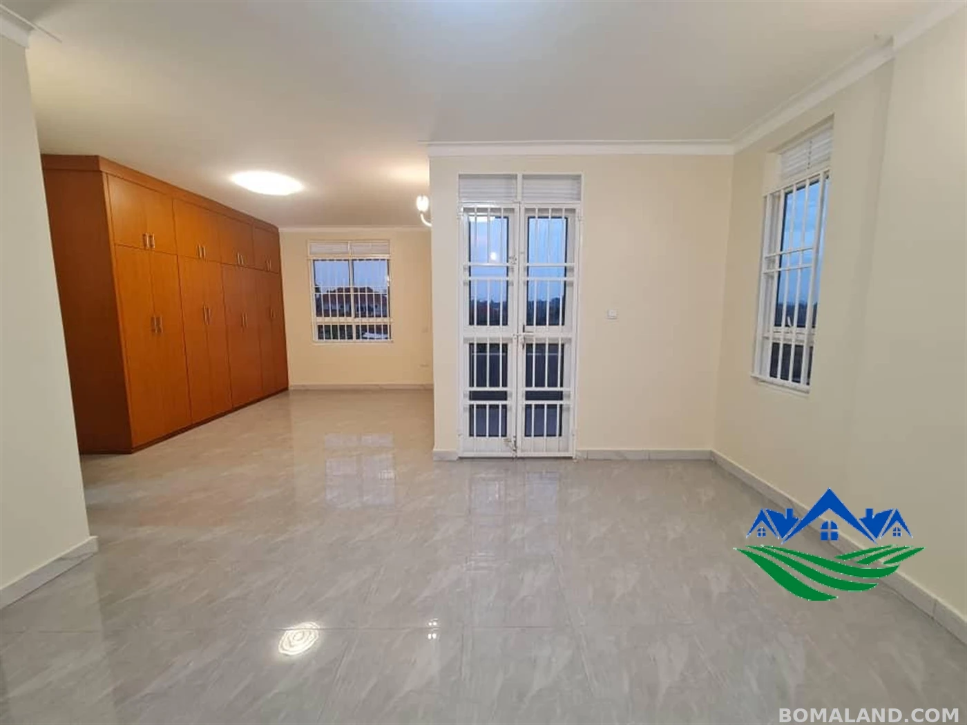 6 bedroom Mansion for sale in Kasangati Wakiso Uganda