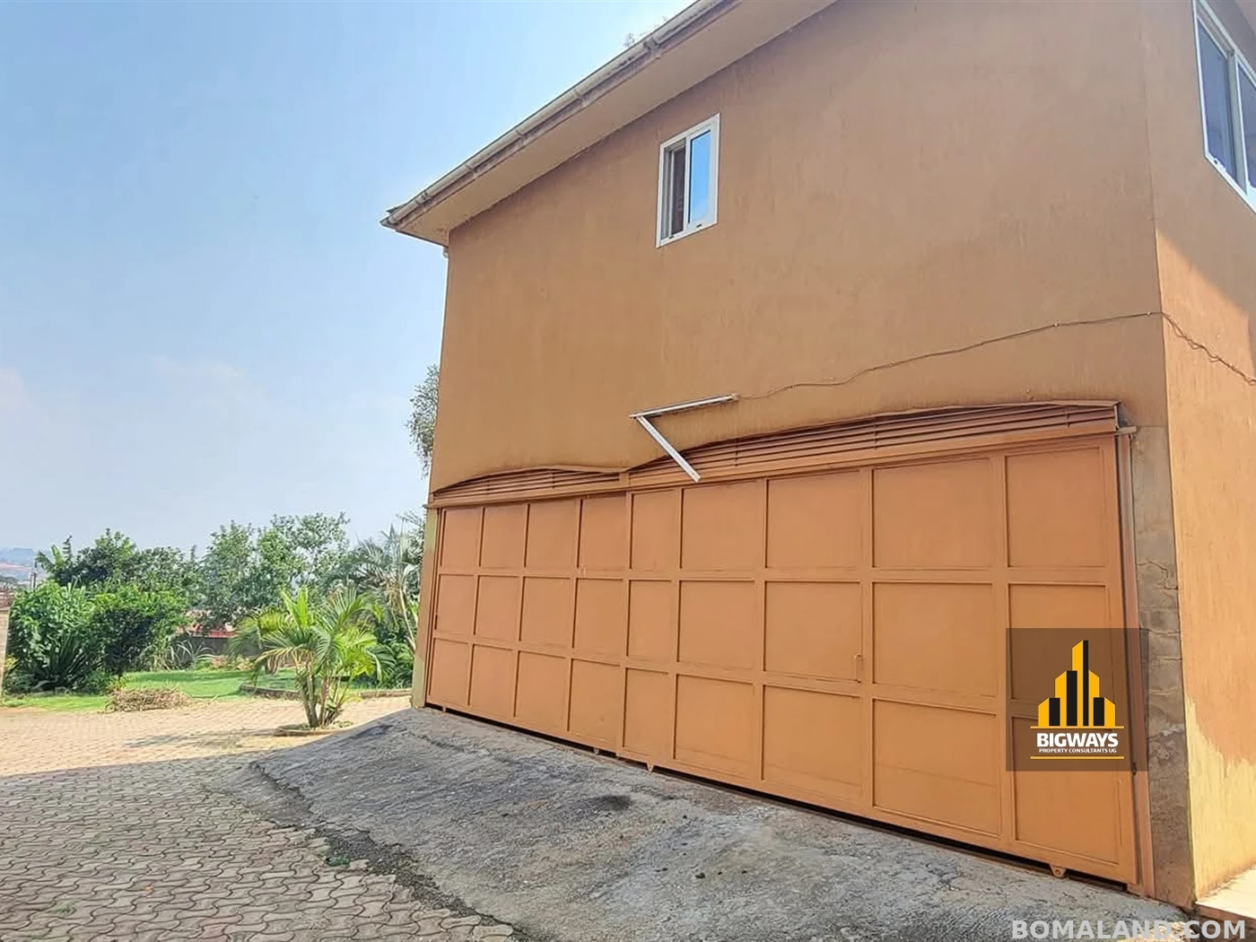 8 bedroom Storeyed house for sale in Kisaasi Kampala Uganda