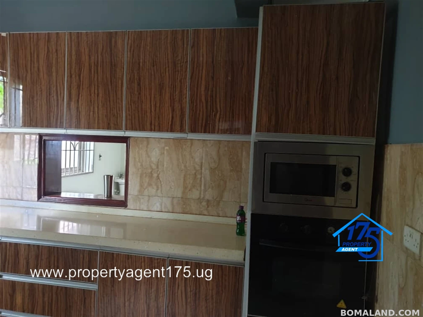 6 bedroom Duplex for sale in Najjera Wakiso Uganda