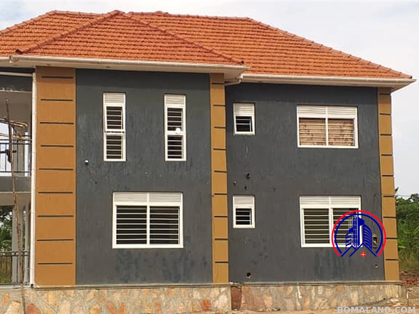 4 bedroom Storeyed house for sale in Kyampisi Mukono Uganda