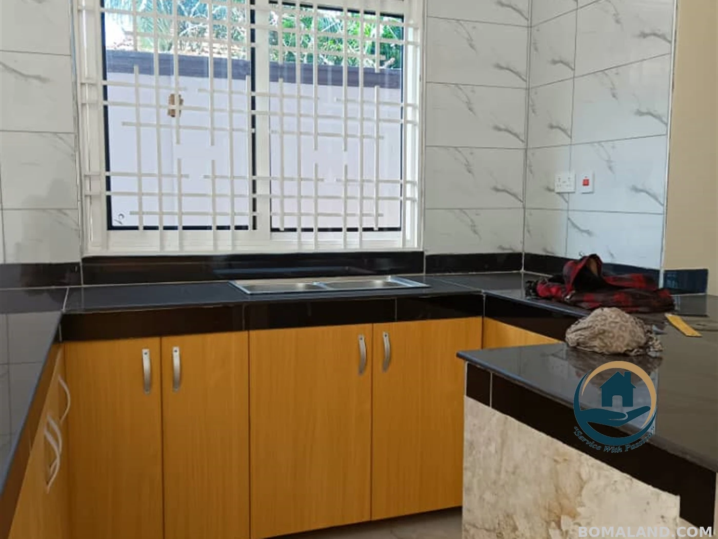 5 bedroom Bungalow for sale in Kitende Wakiso Uganda