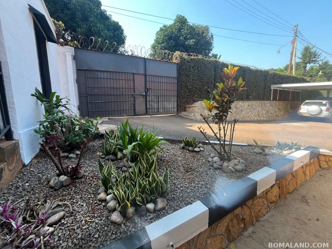 4 bedroom Bungalow for rent in Kansanga Kampala Uganda