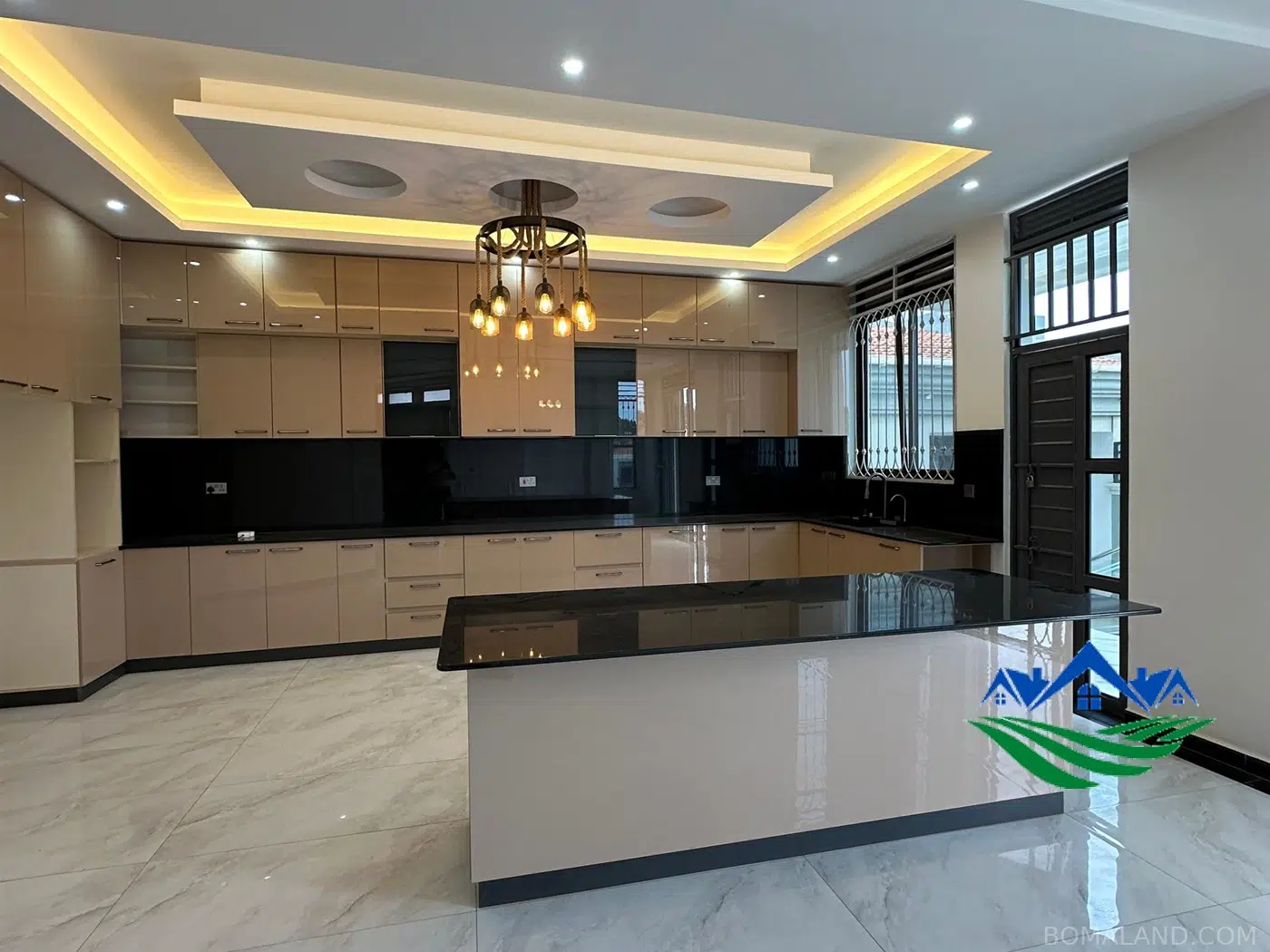 5 bedroom Mansion for sale in Kira Wakiso Uganda