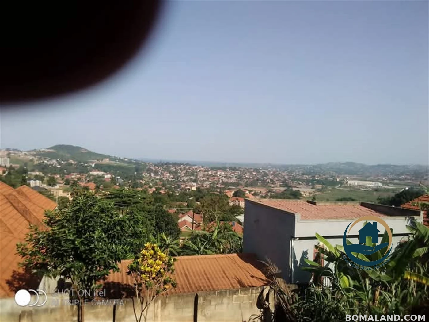 6 bedroom Villa for sale in Seguku Wakiso Uganda