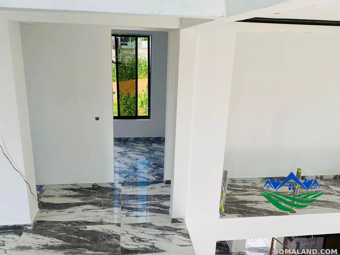 6 bedroom Mansion for sale in Kigo Wakiso Uganda