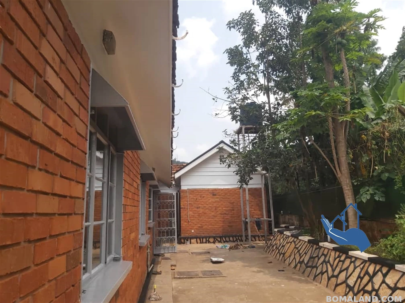 4 bedroom Bungalow for rent in Muyenga Kampala Uganda