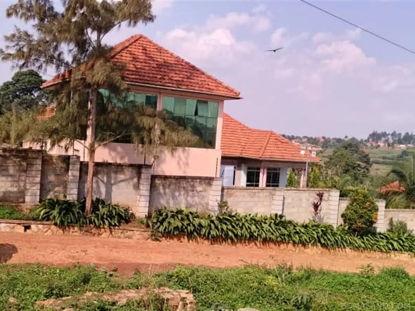 6 bedroom Bungalow for sale in Nakweelo Wakiso Uganda