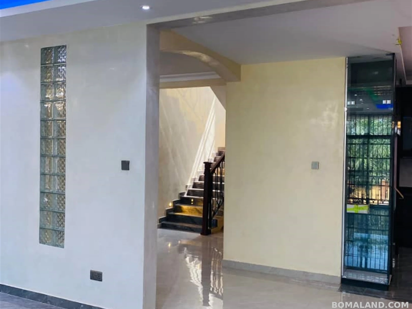 7 bedroom Mansion for sale in Kigo Kampala Uganda