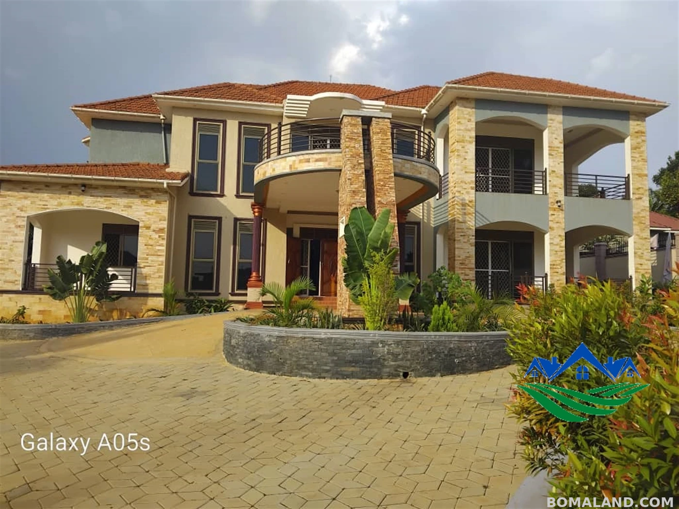 7 bedroom Mansion for sale in Gayaza Wakiso Uganda