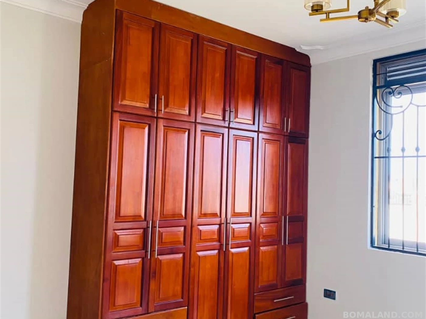 6 bedroom Mansion for sale in Kigo Kampala Uganda