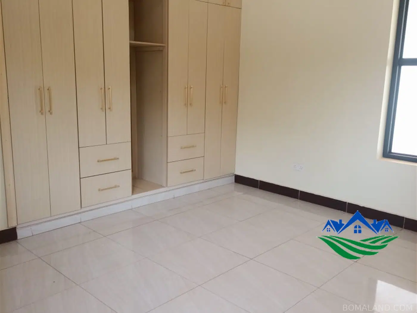 4 bedroom Storeyed house for sale in Kira Wakiso Uganda