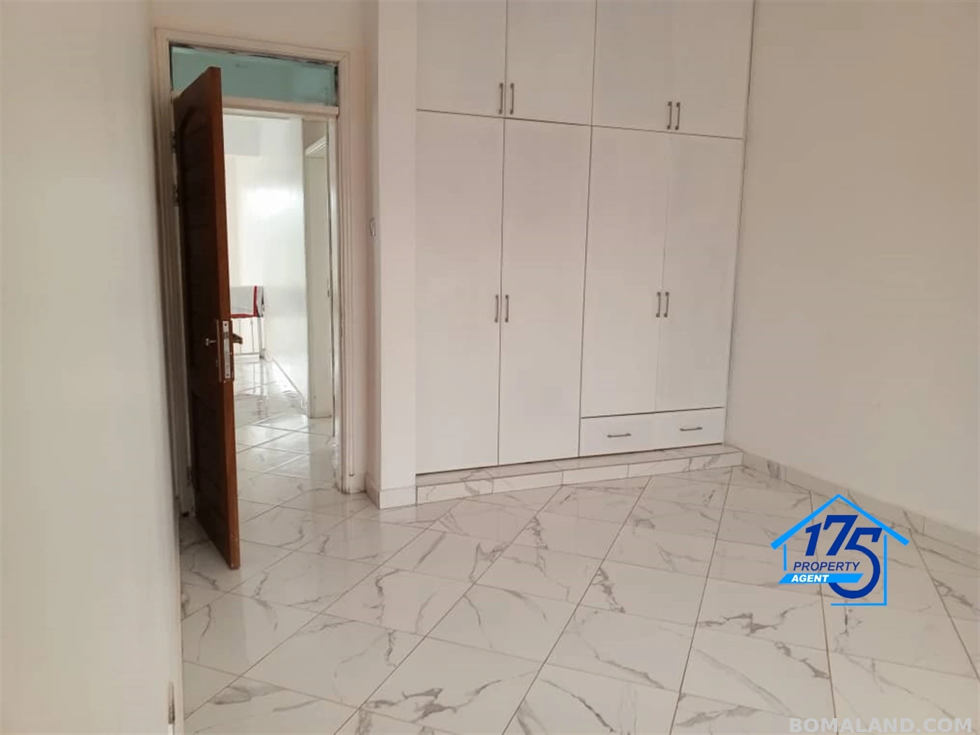6 bedroom Duplex for sale in Kira Wakiso Uganda