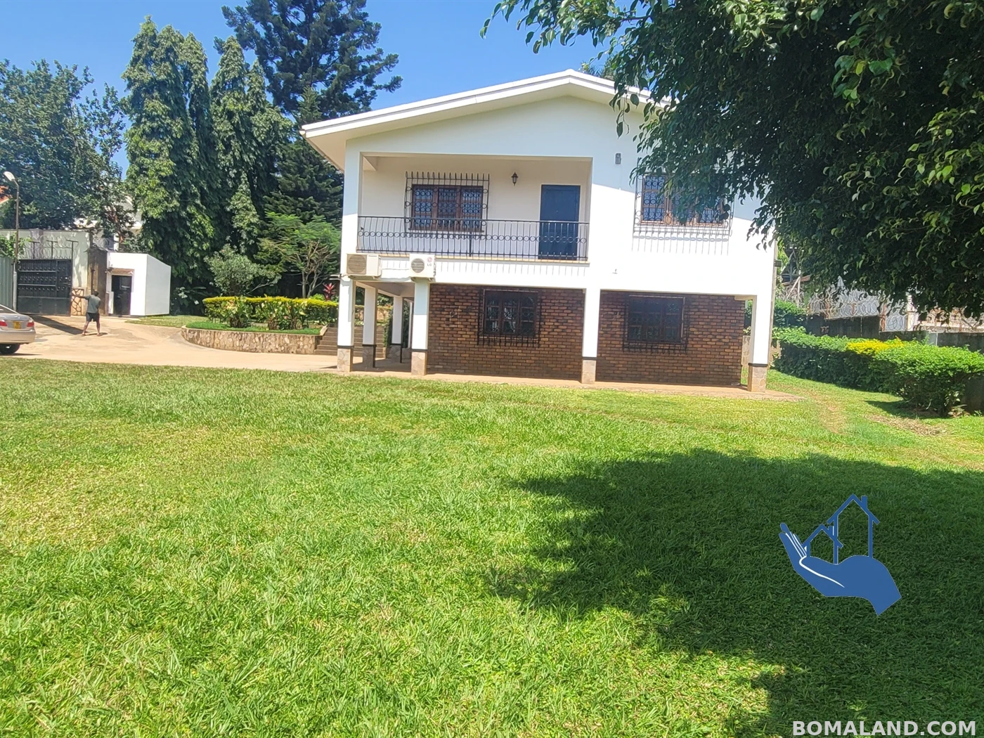 4 bedroom Mansion for rent in Muyenga Kampala Uganda