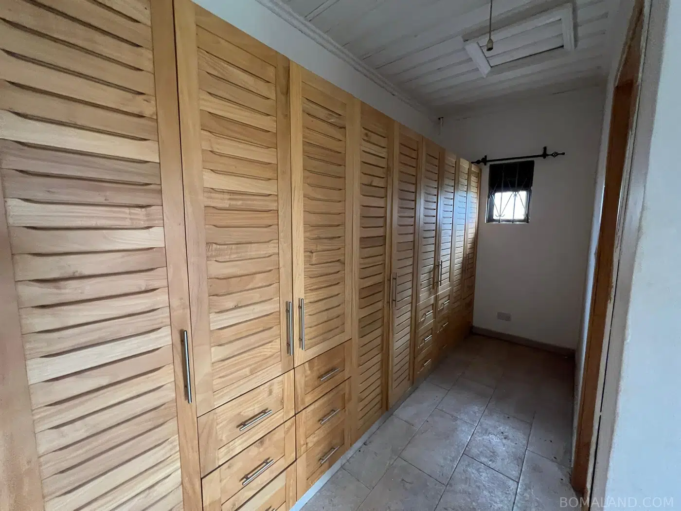 4 bedroom Storeyed house for sale in Bbunga Kampala Uganda