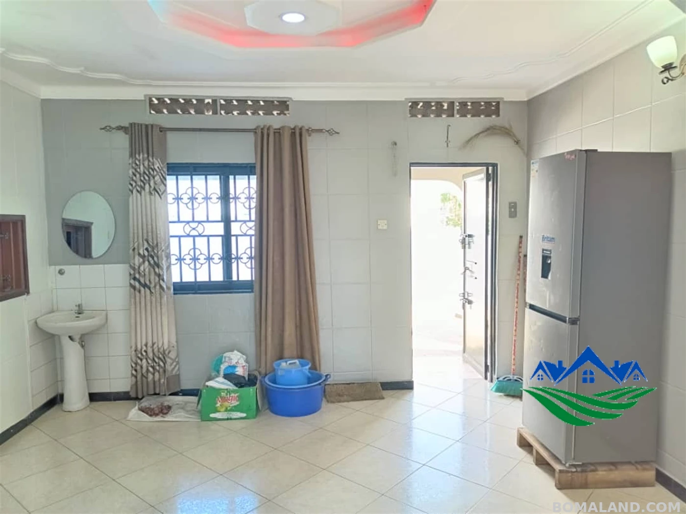 4 bedroom Bungalow for sale in Lweza Mukono Uganda