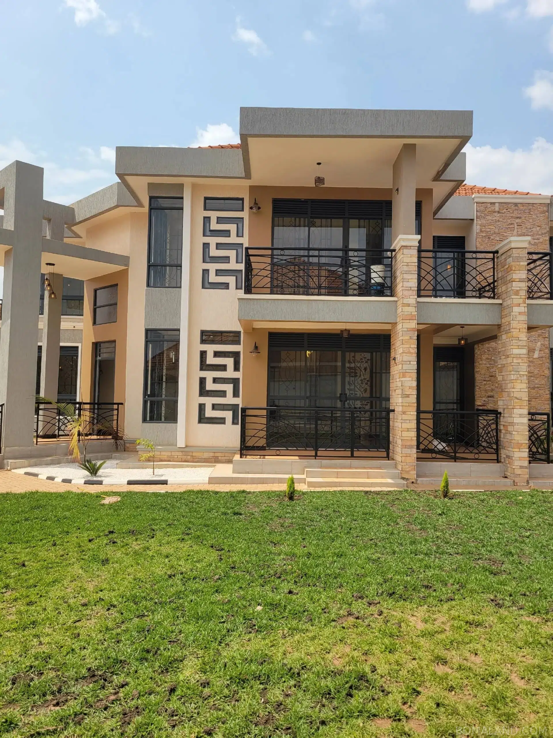 7 bedroom Town House for sale in Kira Kampala Uganda