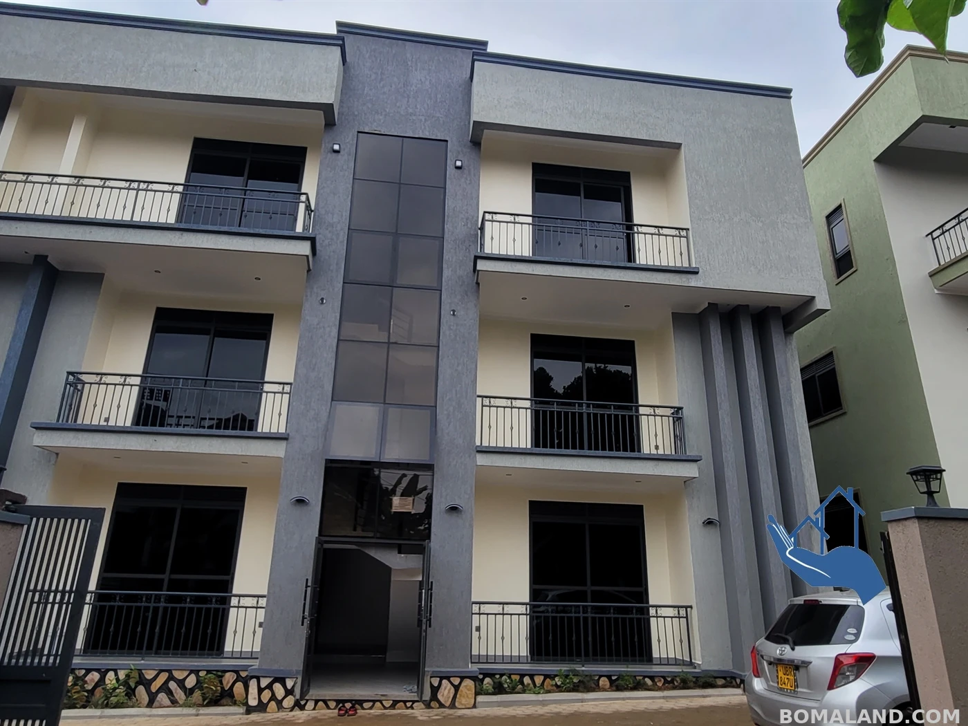 3 bedroom Apartment block for sale in Munyonyo Kampala Uganda