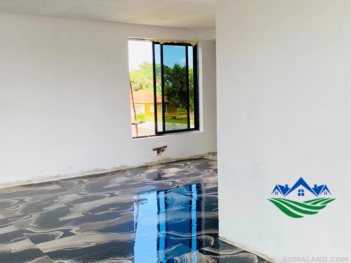 6 bedroom Mansion for sale in Kigo Wakiso Uganda